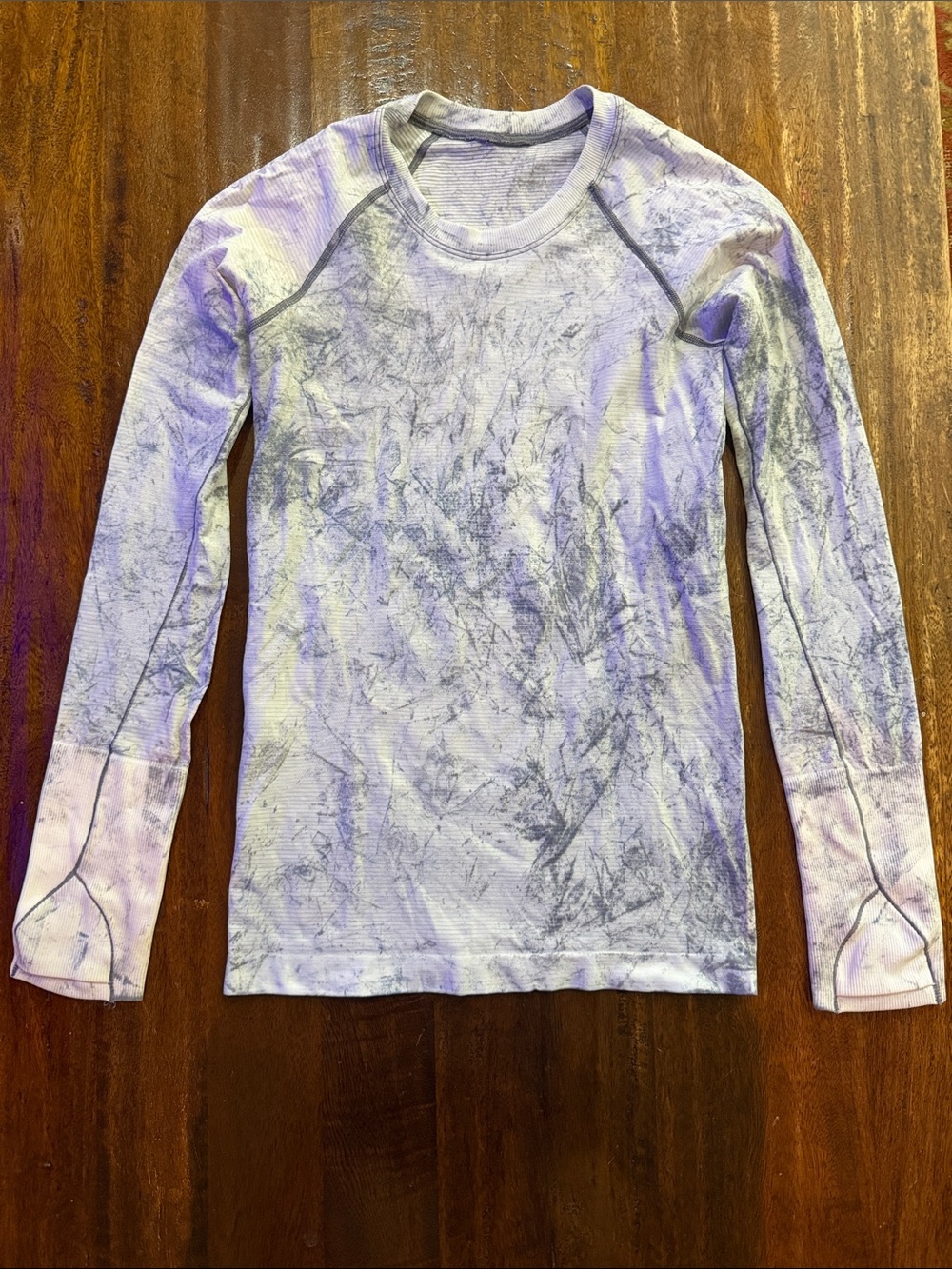 lululemon athletica Long-Sleeve Tie-Dye Top Grey and White. NEW WITHOUT TAGS
